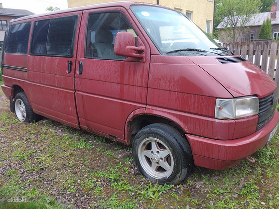 Vw multivan t4 2.4 57kw varuosadena