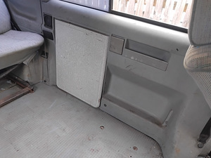 Vw multivan t4 2.4 57kw на запчасти (3 фото из 8)