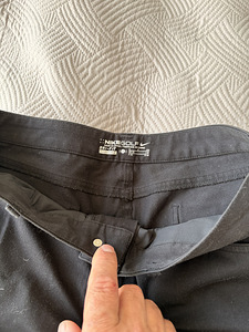 Müüa nike golf mustad püksid (1 foto / 5)