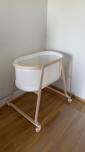 IKEA Bassinet with mattress (+ 2 sheets for free) (2 foto / 4)