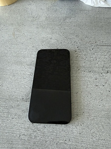 Kasutatud Iphone 12 heas seisundis (1 foto / 4)
