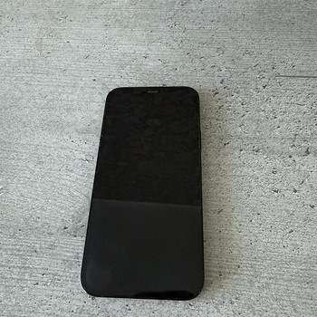 Б/у Iphone 12 в хорошем состоянии