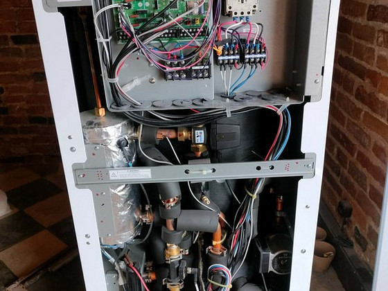 Mitsubishi Electric Ecodan EHST20C-YM9C siseosa/200L boiler