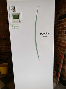 Mitsubishi Electric Ecodan EHST20C-YM9C siseosa/200L boiler (4 foto / 5)