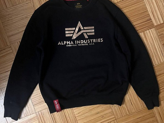 Kampsun Alpha Industries