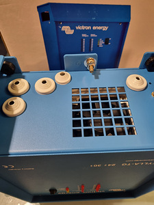 Victron Skylla charger (3 foto / 7)