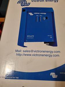 Victron Skylla charger (5 foto / 7)