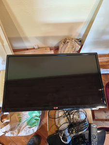 LG teler 32" + seinakinnitus (4 foto / 6)