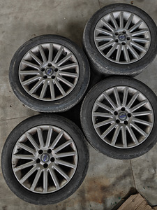 Volvo veljed 17" (1 foto / 2)
