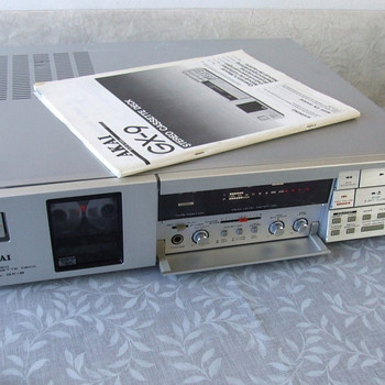 Винтажная кассетная дека Akai GX-9