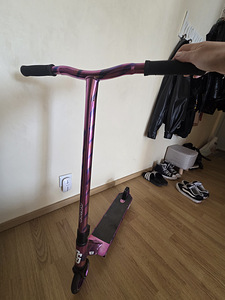 Трюковой самокат Crisp Surge (1 фото из 6)