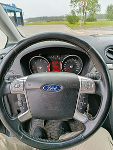Ford GALAXY (8 фото из 8)