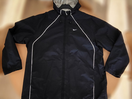 Nike meeste tuulejope kapuutsiga XXL / pikkusele 193