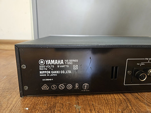 Yamaha T-550 AM/FM Stereo Tuner (1979-81) (3 foto / 5)