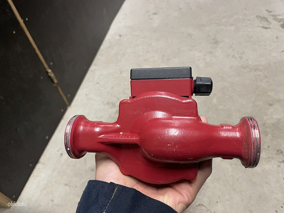 Циркуляционный насос Grundfos UPS 25-40 N 180 230В