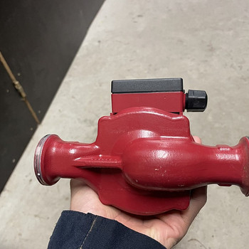 Tsirkulatsioonipump Grundfos UPS 25-40 N 180 230V
