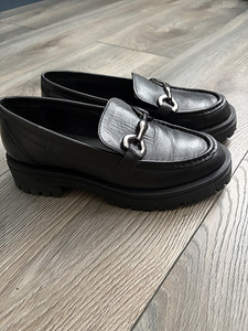 Loaferid (1 foto / 2)