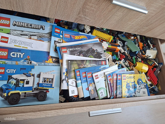 Конструкторы Lego City, Minecraft, Technic и другие