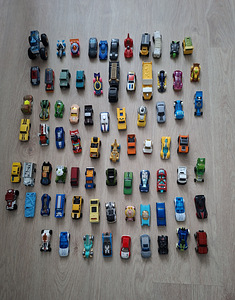 Hot Wheels autode komplekt, umbes 75tk (1 foto / 1)