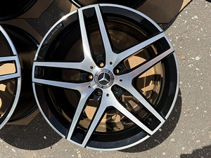 19" Mercedes-Benz AMG erilaiad originaalveljed 5x112 (W222) (6 foto / 10)