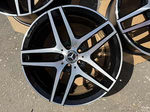 19" Mercedes-Benz AMG erilaiad originaalveljed 5x112 (W222) (7 foto / 10)