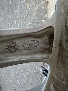 20" оригинальные диски Land Rover 5x120 + 255/55/20 m+s 5мм (9 фото из 10)