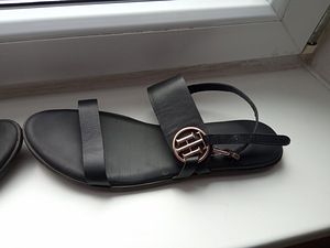 Tommy Hilfiger naiste sandaalid s.41 (3 foto / 3)