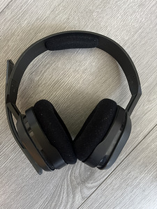 Logitech Astro A10 (1 фото из 3)