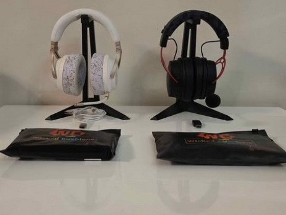 HyperX Cloud Alpha Wireless & Corsair Virtuoso RGB Wireless
