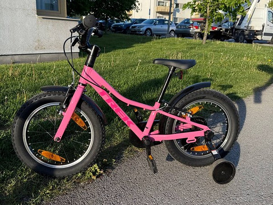 Trek precaliber 16"