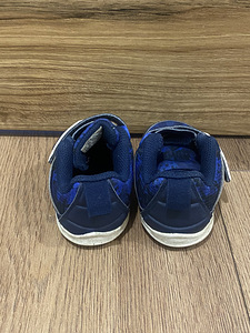Adidas tossud nr 20 (4 foto / 4)