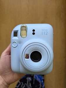 Fujifilm Instax Mini 12 (1 foto / 1)