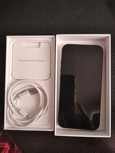 Apple iPhone 13 128GB Midnight (новый) (2 фото из 5)
