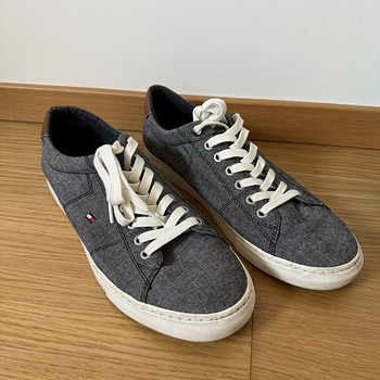 Tommy Hilfiger meeste jalanõud 44