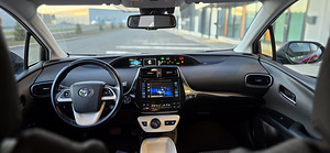 Toyota Prius 2016, 1.8 гибрид 72kW/37kW, автомат (10 фото из 13)