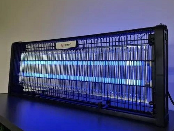 Lampa pret odiem un citiem kukaiņiem UV (P21206)