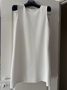 Продается классическое белое платье Zara, размер L (1 фото из 2)