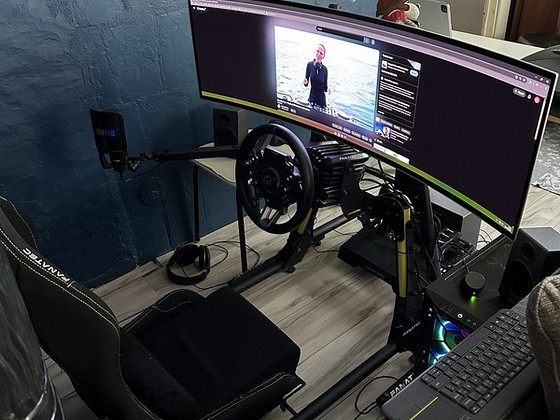 Fanatec simracing komplekt + monitor