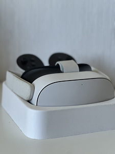 Meta quest 3s (2 foto / 6)