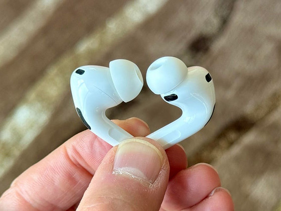AirPods 2 pro