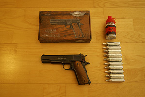 UUS UMAREX LEGENDS M1911 õhupüstol 4,5mm CO2 Blowback (1 foto / 10)