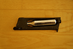 UUS UMAREX LEGENDS M1911 õhupüstol 4,5mm CO2 Blowback (6 foto / 10)