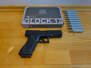 НОВЫЙ UMAREX Glock 17 gen 3 пневматический пистолет 4,5 мм C (2 фото из 10)
