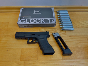 НОВЫЙ UMAREX Glock 17 gen 3 пневматический пистолет 4,5 мм C (4 фото из 10)