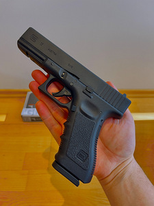 НОВЫЙ UMAREX Glock 17 gen 3 пневматический пистолет 4,5 мм C (9 фото из 10)