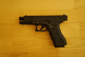 UUS UMAREX Glock 17 gen 3 õhupüstol 4,5mm CO2 Blowback (4 foto / 9)