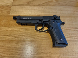 НОВЫЙ UMAREX BERETTA M9A3 пневматическое оружие 4,5 мм CO2 B (2 фото из 10)