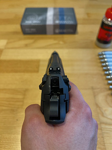 НОВЫЙ UMAREX BERETTA M9A3 пневматическое оружие 4,5 мм CO2 B (6 фото из 10)