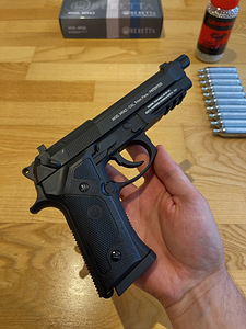 НОВЫЙ UMAREX BERETTA M9A3 пневматическое оружие 4,5 мм CO2 B (9 фото из 10)