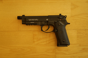 UUS UMAREX BERETTA M9A3 õhkrelv 4,5mm CO2 Blowback (2 foto / 9)